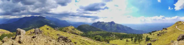 Panoramic view of Ponmudi